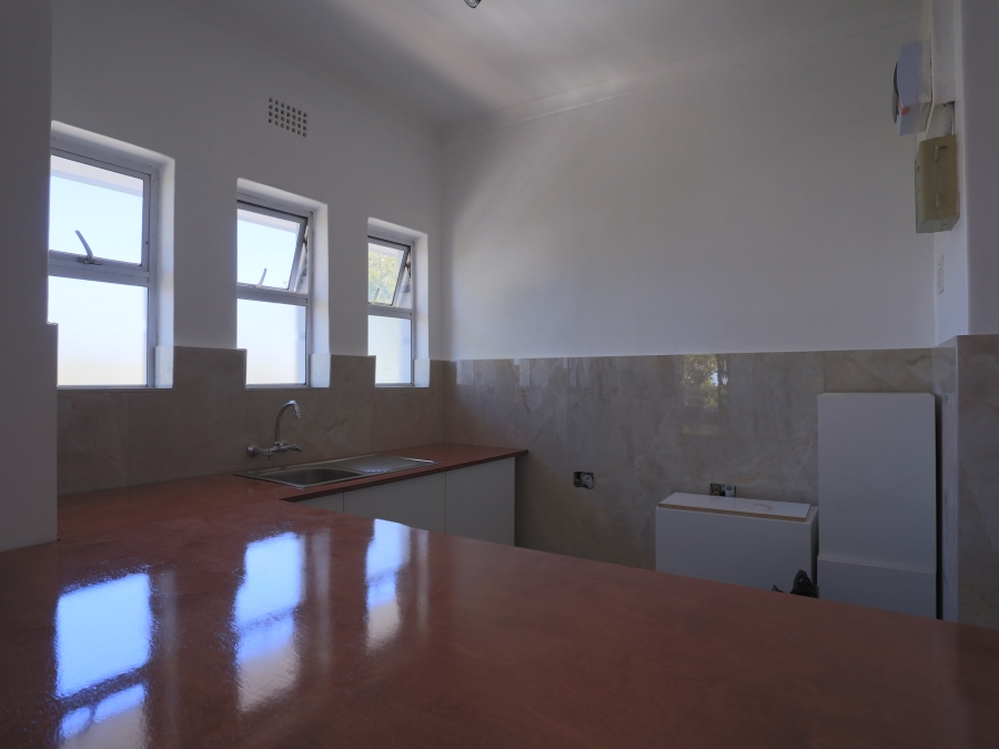 1 Bedroom Property for Sale in Kenilworth Western Cape